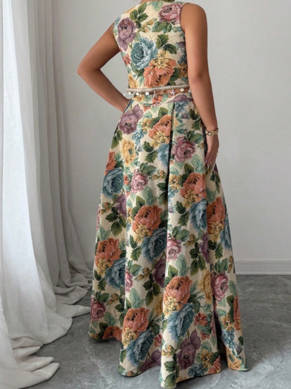 Floral Set - Picture 2 of 2